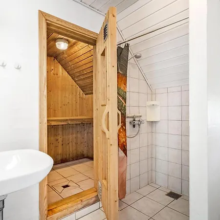 Hébergement de vacances Superbe Maison à Avec Sauna *